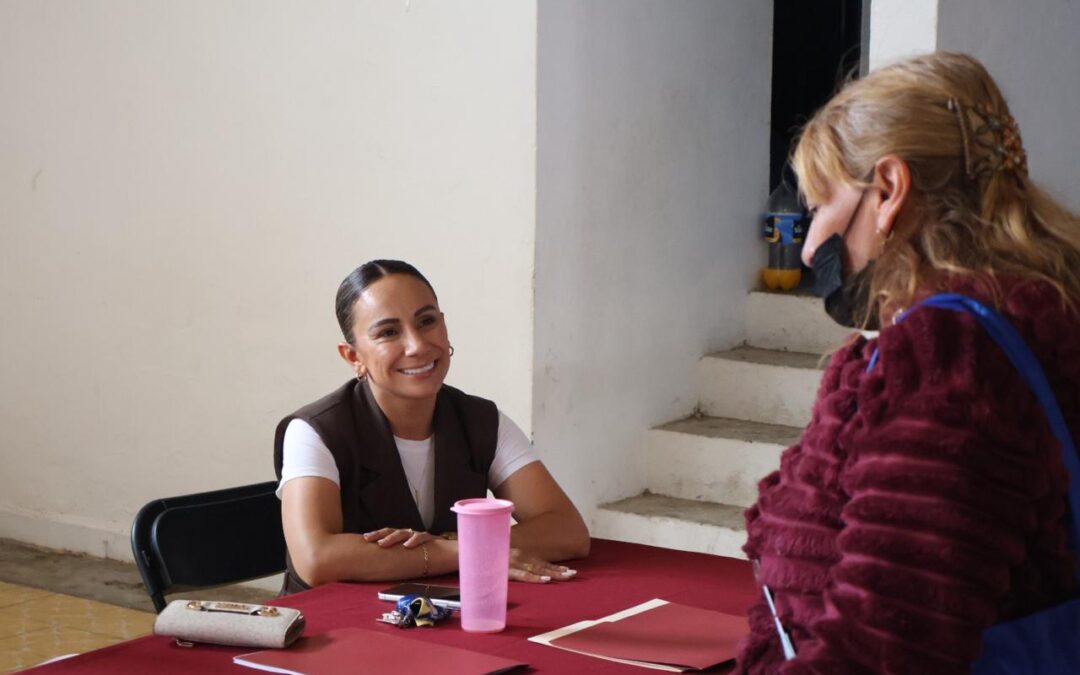 UNIDAD MÓVIL GERONTOLÓGICA ACERCA SERVICIOS DE SALUD Y BIENESTAR A ADULTOS MAYORES DE CUAUTEPEC