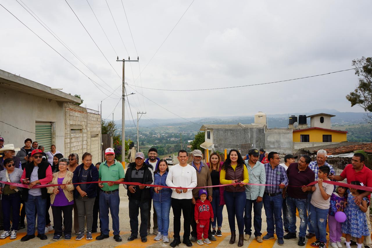 ENTREGA PRESIDENTE ARAUS NUEVA OBRA EN SANTA MARÍA NATIVITAS
