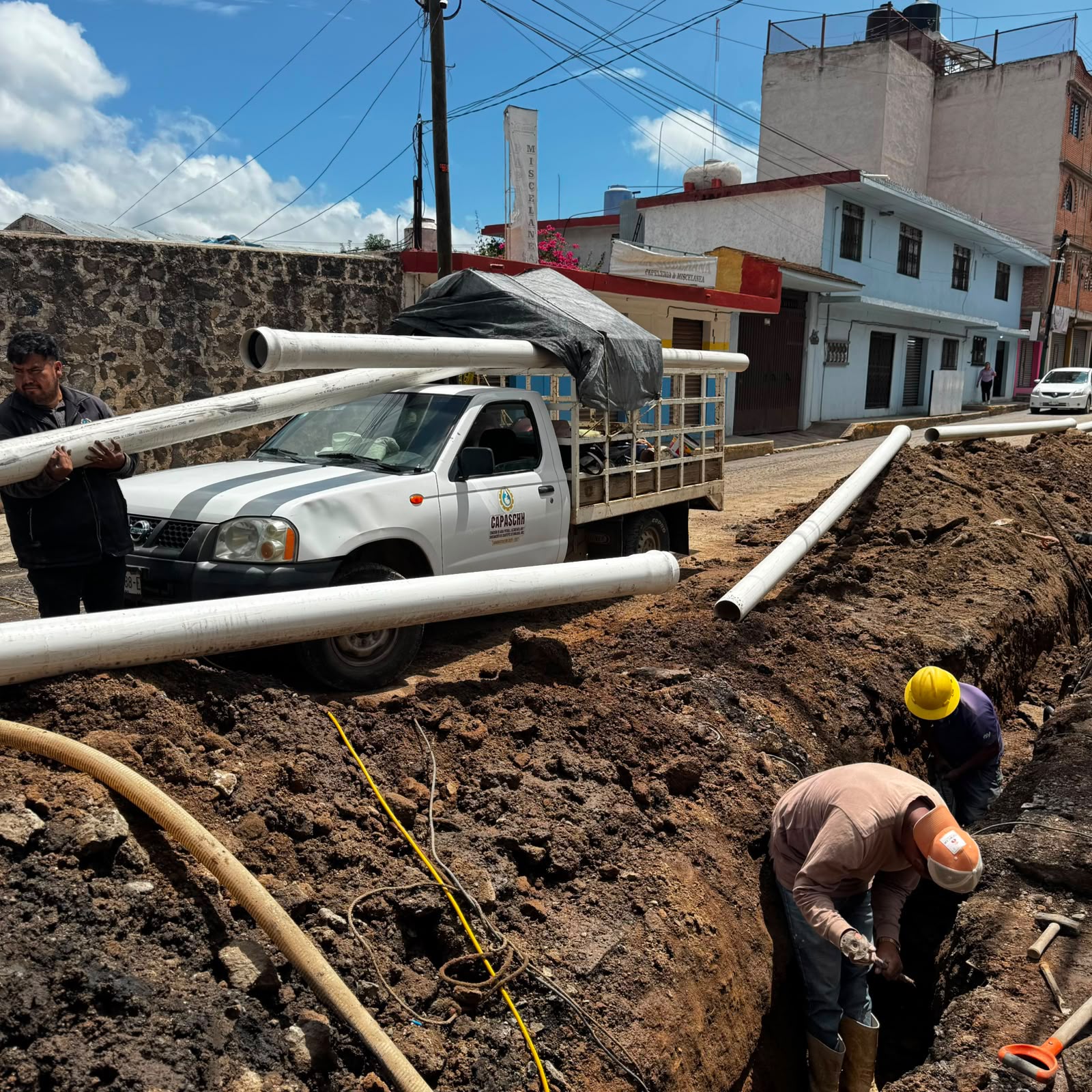 COMIENZAN TRABAJOS DE RENOVACIÓN DE RED DE AGUA POTABLE EN LA CALLE JUÁREZ DE CUAUTEPEC