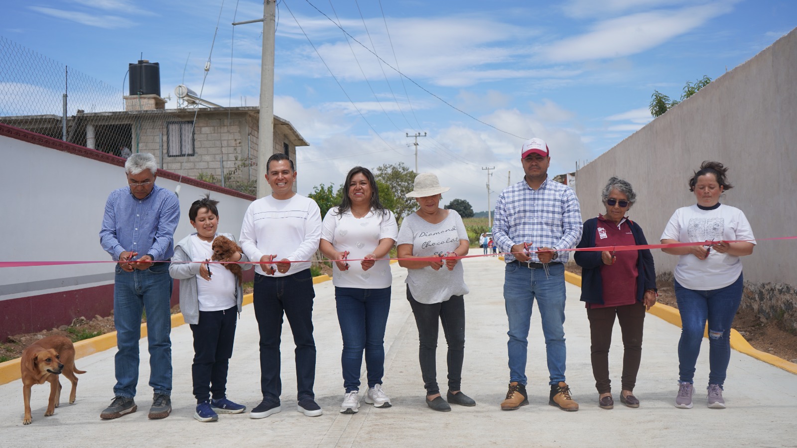 MÁS OBRA PÚBLICA EN CUAUTEPEC: CEBADITAS SE TRANSFORMA CON LA PAVIMENTACIÓN DE SU CAMINO DE ACCESO